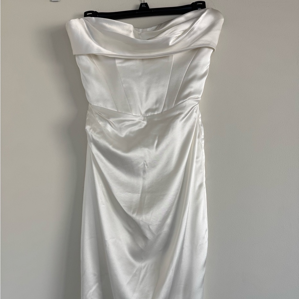Chosen by KYHA Salacea Wedding Gown - Picture 13 of 14